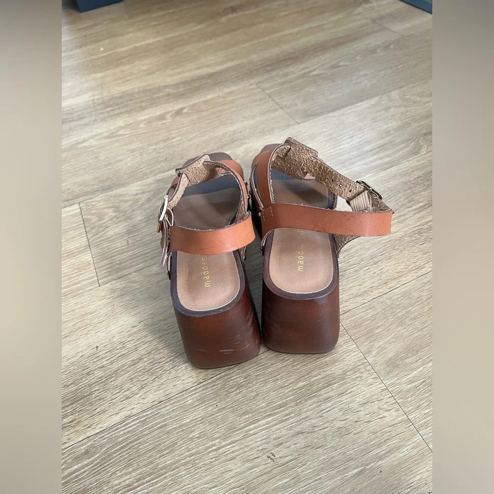 MADDEN GIRL Brown Platform Sandals